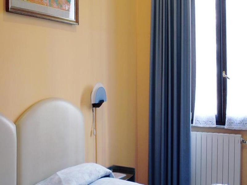 Alessandro A San Pietro Best Bed Рим Экстерьер фото