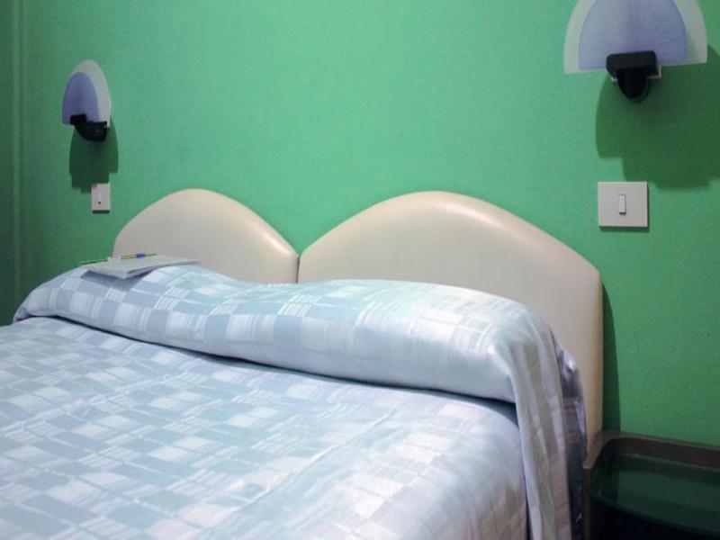Alessandro A San Pietro Best Bed Рим Экстерьер фото