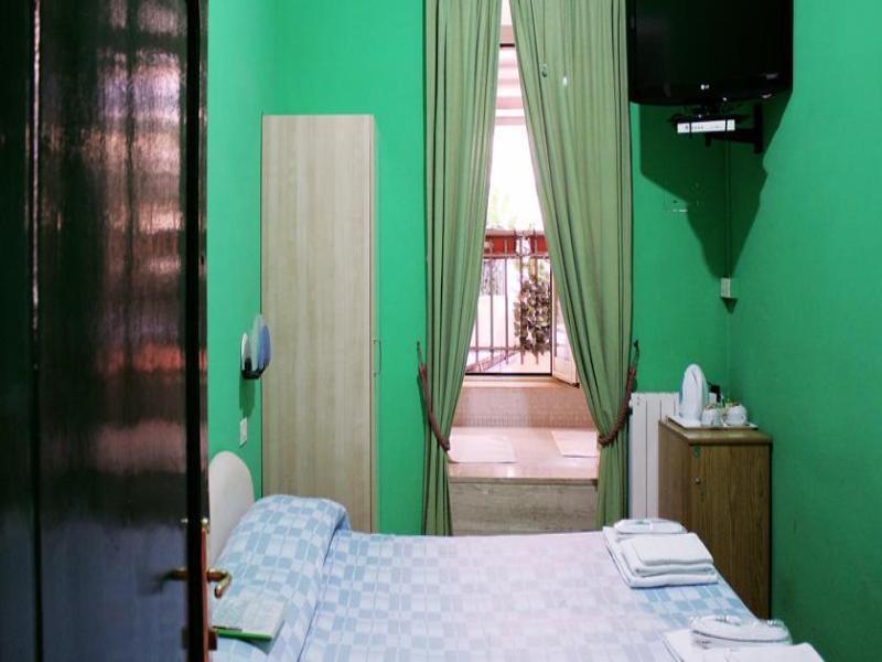 Alessandro A San Pietro Best Bed Рим Экстерьер фото